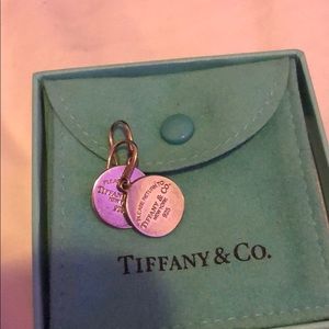 Return to Tiffany’s earrings